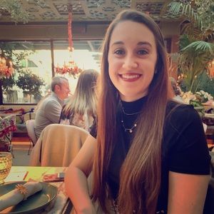 Meet your Posher, Lori